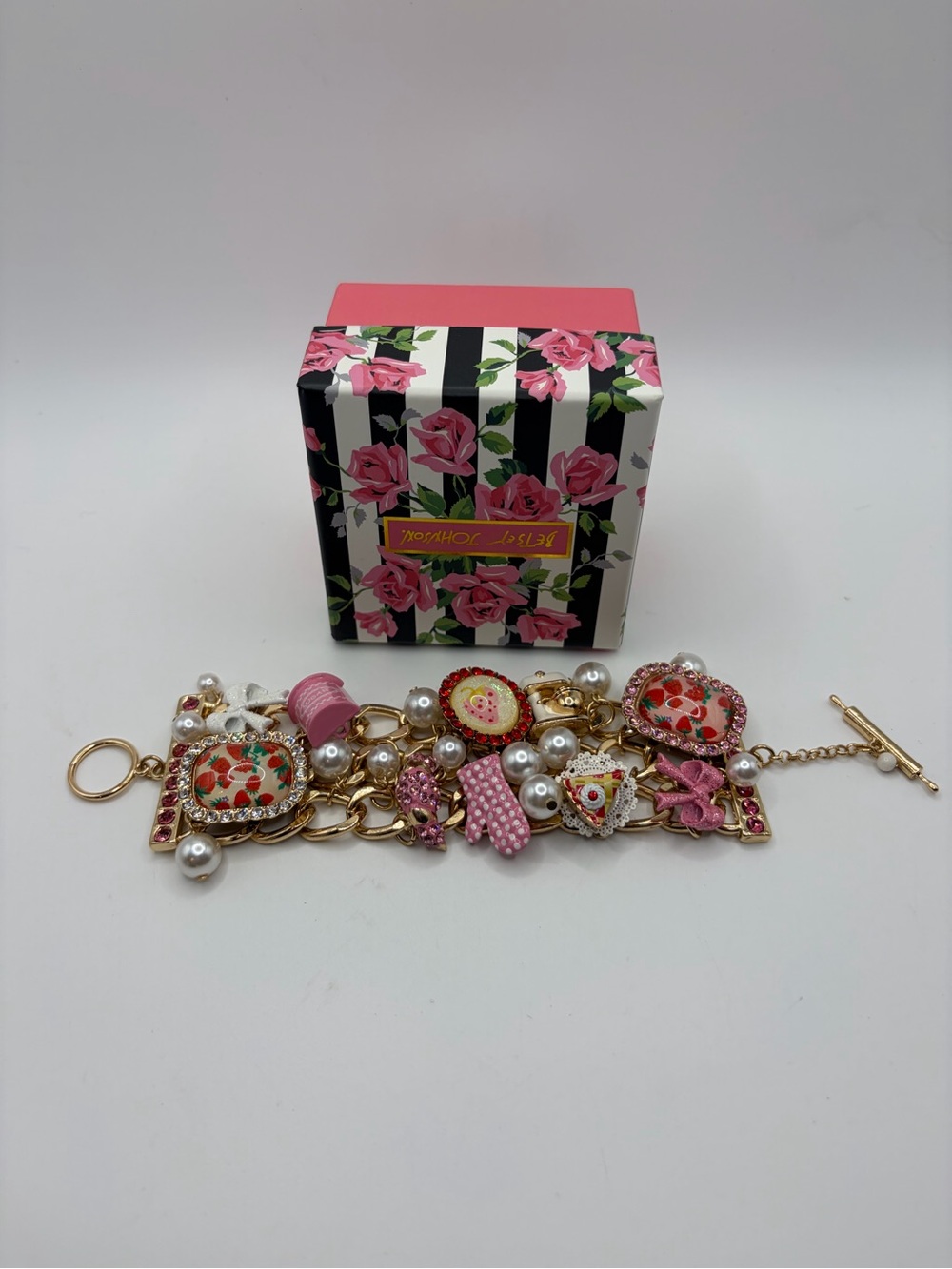 Betsey Johnson Pink and Gold Enamel Charm Bracelet Bake me a Pie!